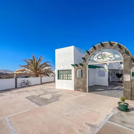 Апартаменты Guestready - Cosy Retreat With Balcony Near Beach