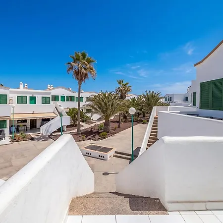 Апартаменты Guestready - Cosy Retreat With Balcony Near Beach *