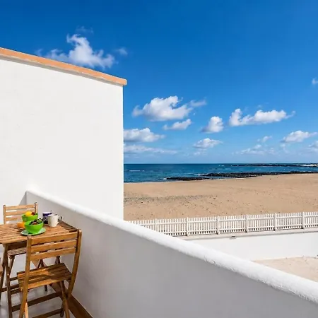 アパート Guestready - Cosy Retreat With Balcony Near